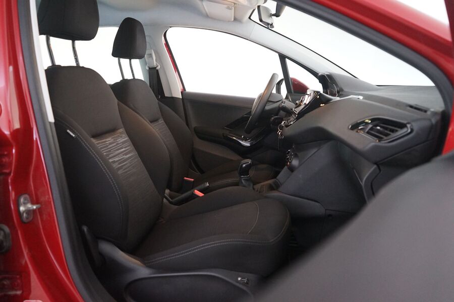 Peugeot 208 vaihtoauto