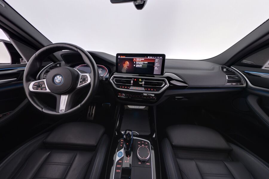 BMW iX3 vaihtoauto
