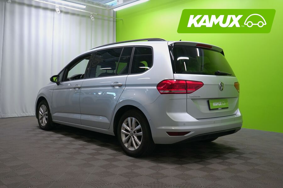 Volkswagen Touran vaihtoauto