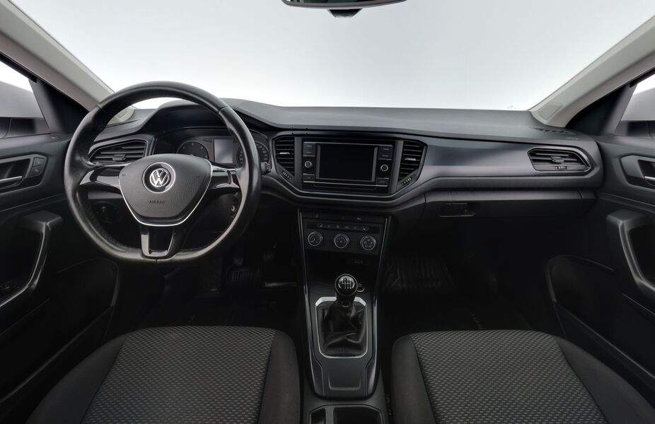 Volkswagen T-Roc vaihtoauto