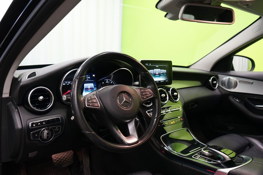Mercedes-Benz C vaihtoauto