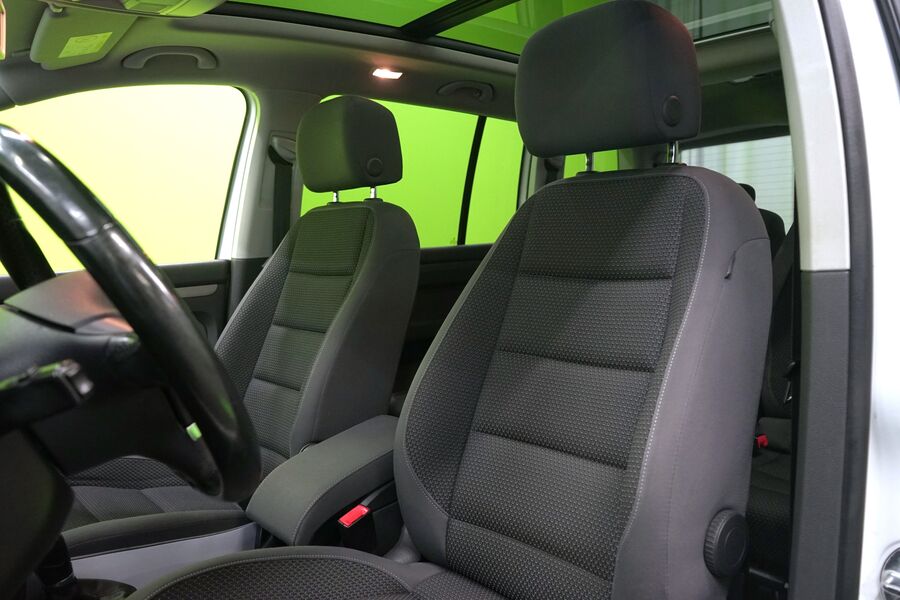 Volkswagen Touran vaihtoauto