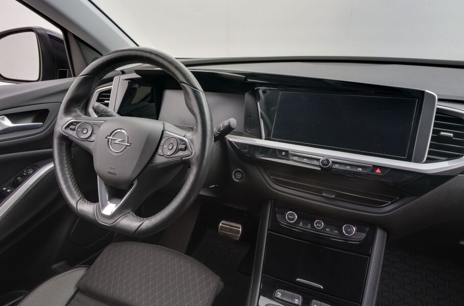 Opel Grandland vaihtoauto