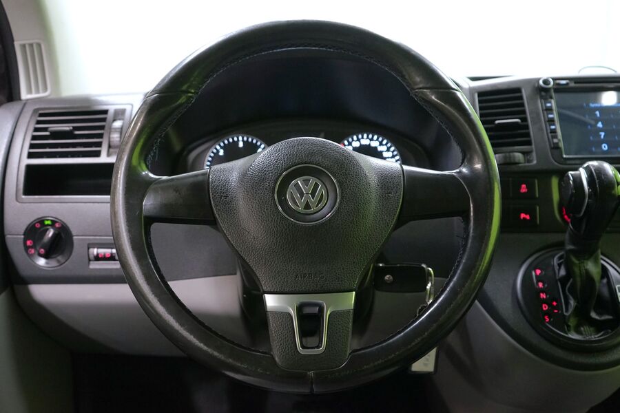 Volkswagen Caravelle vaihtoauto