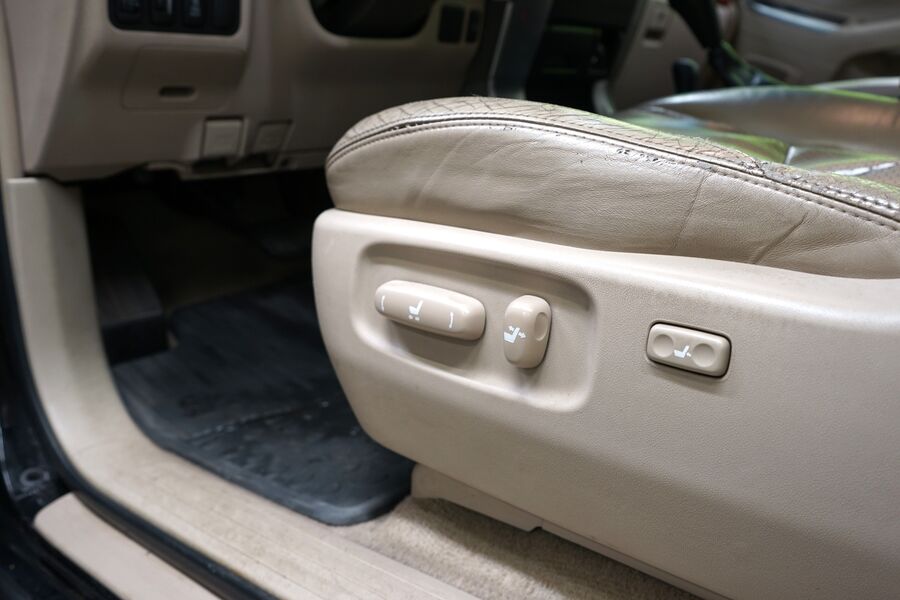 Toyota Land Cruiser vaihtoauto