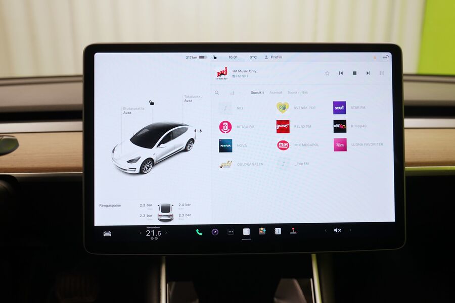 Tesla Model 3 vaihtoauto