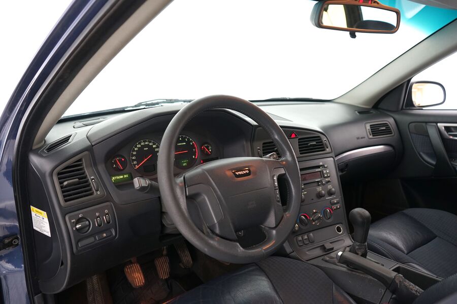 Volvo V70 vaihtoauto