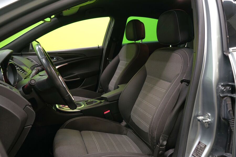 Opel Insignia vaihtoauto