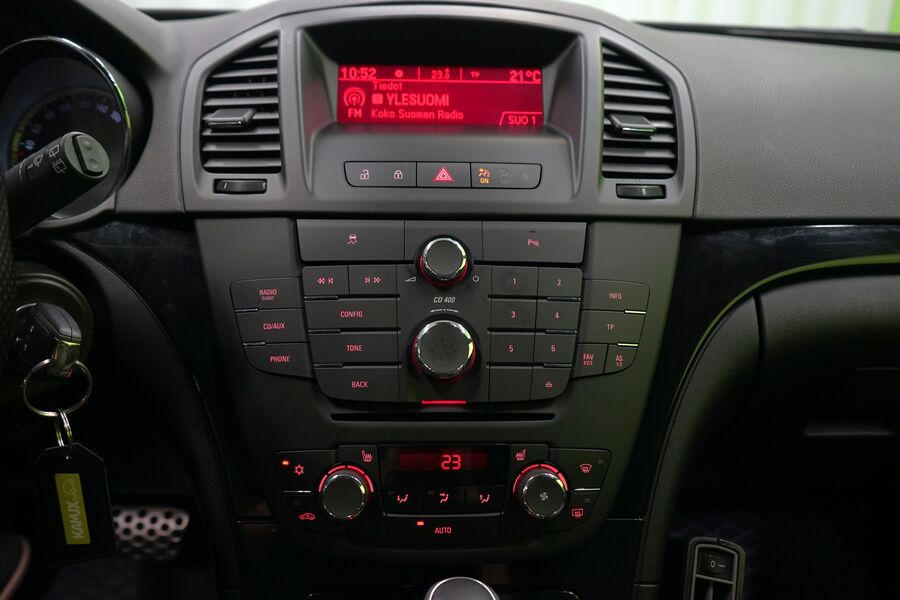 Opel Insignia vaihtoauto