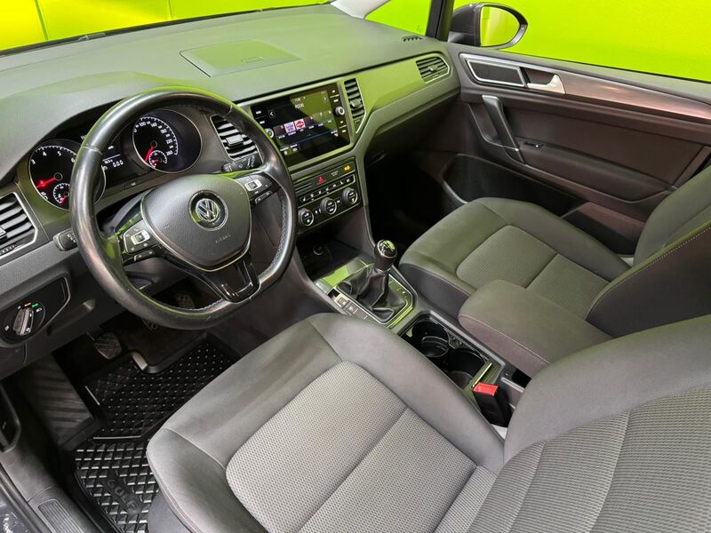 Volkswagen Golf Sportsvan vaihtoauto