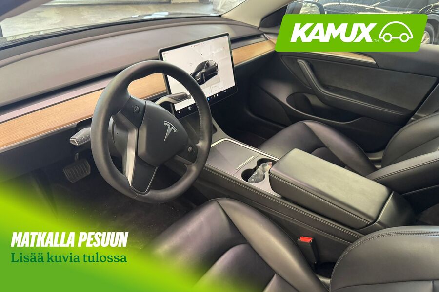 Tesla Model 3 vaihtoauto