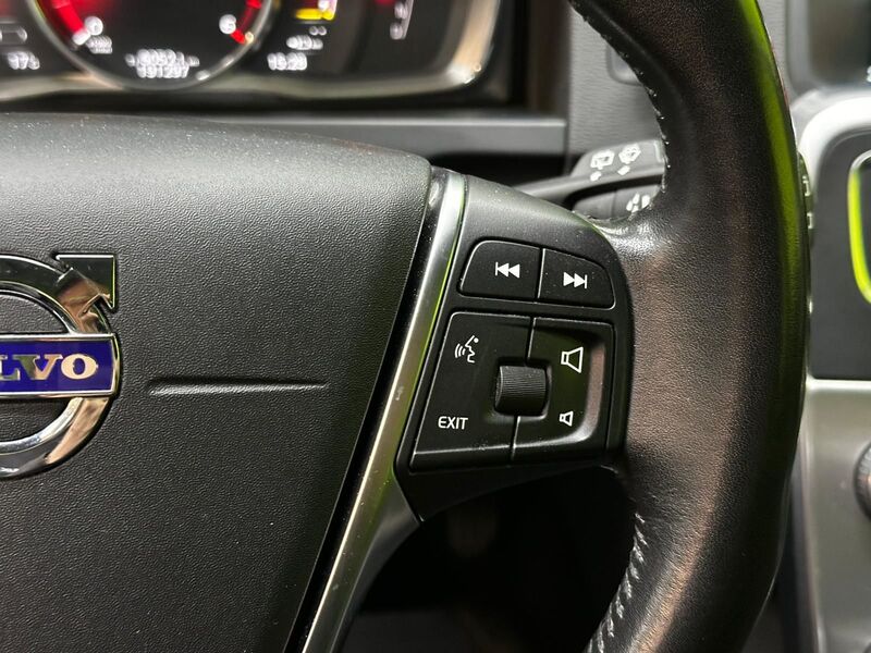 Volvo V60 vaihtoauto