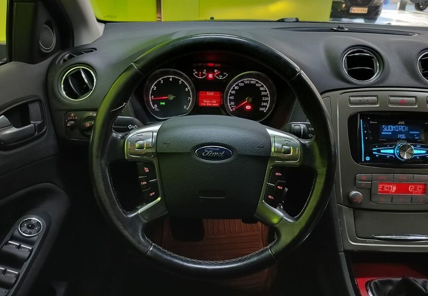 Ford Mondeo vaihtoauto