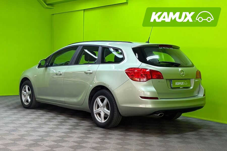Opel Astra vaihtoauto
