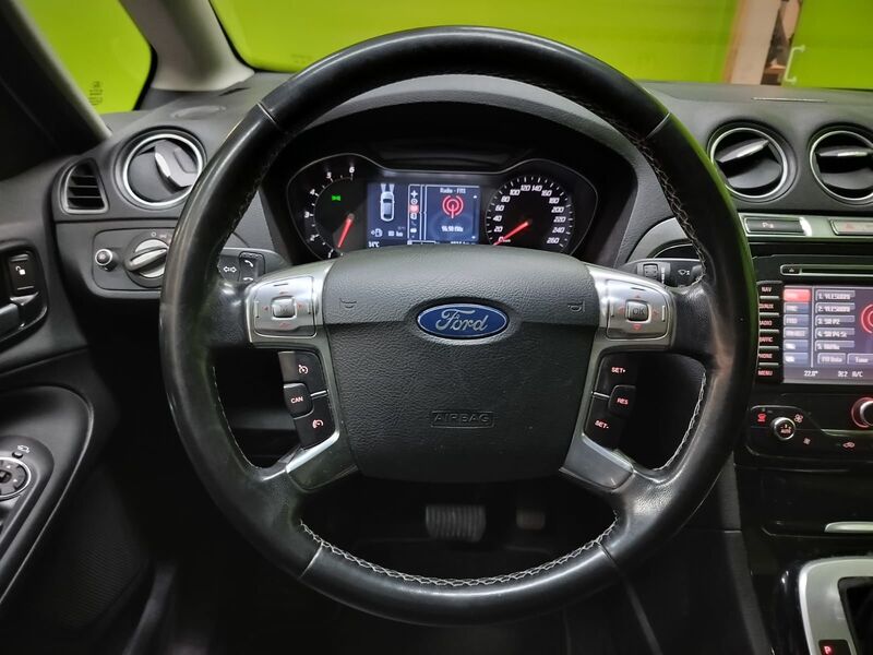 Ford S-MAX vaihtoauto