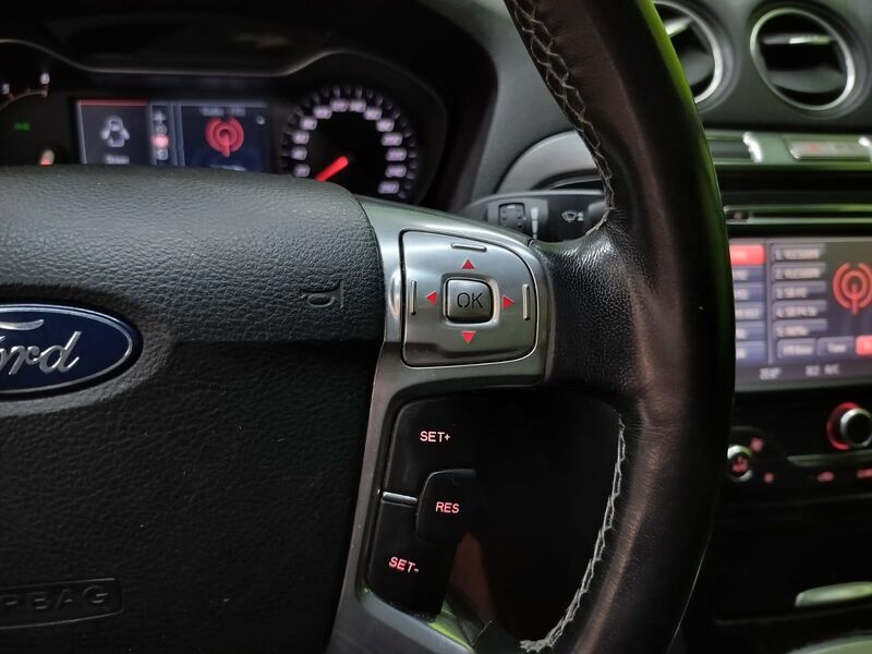 Ford S-MAX vaihtoauto