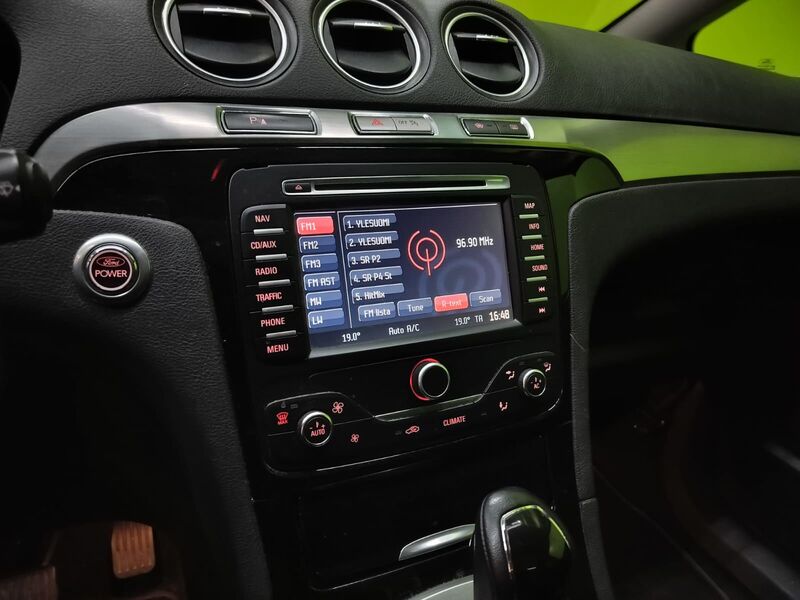 Ford S-MAX vaihtoauto