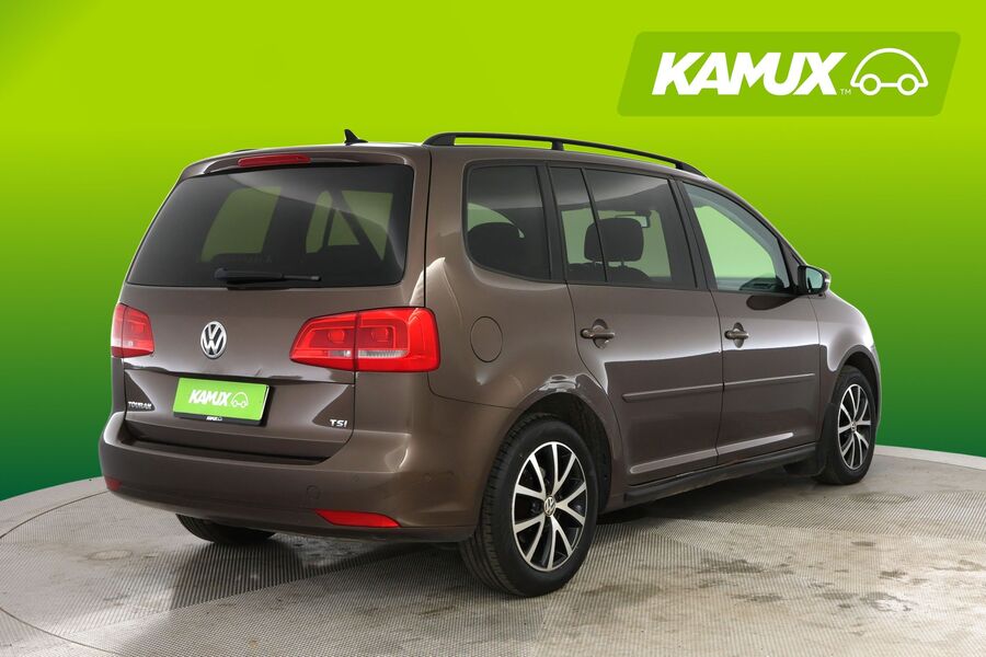 Volkswagen Touran vaihtoauto