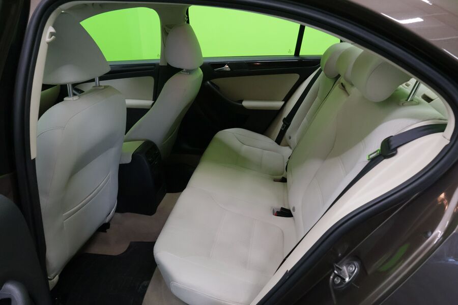 Volkswagen Jetta vaihtoauto