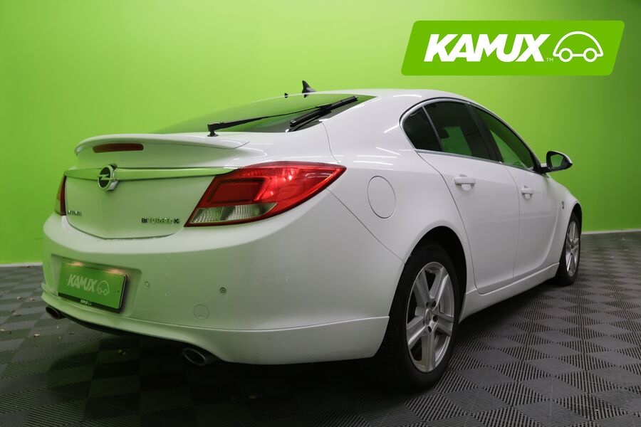 Opel Insignia vaihtoauto