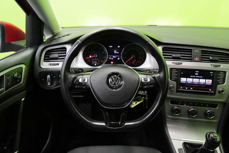 Volkswagen Golf vaihtoauto