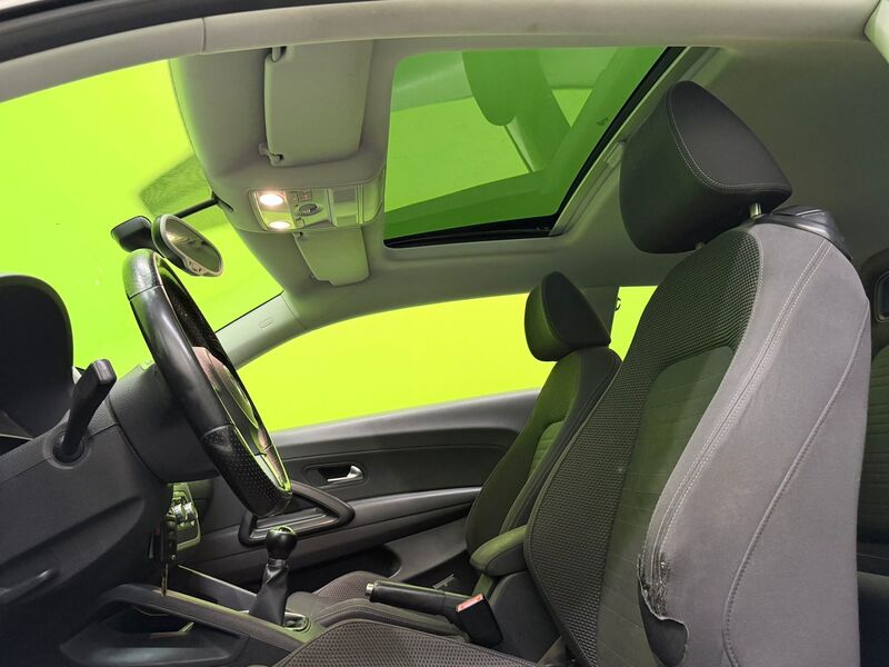 Volkswagen Scirocco vaihtoauto