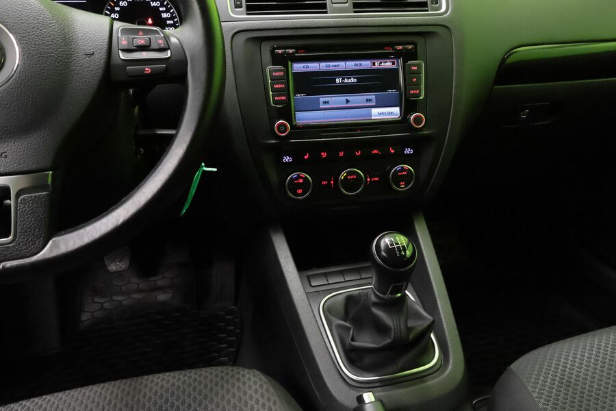 Volkswagen Jetta vaihtoauto