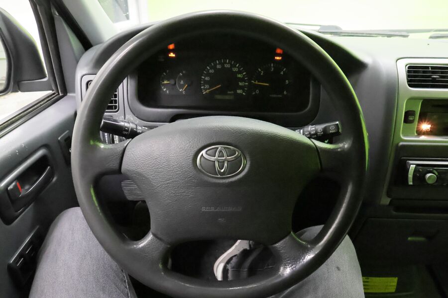 Toyota Hiace vaihtoauto