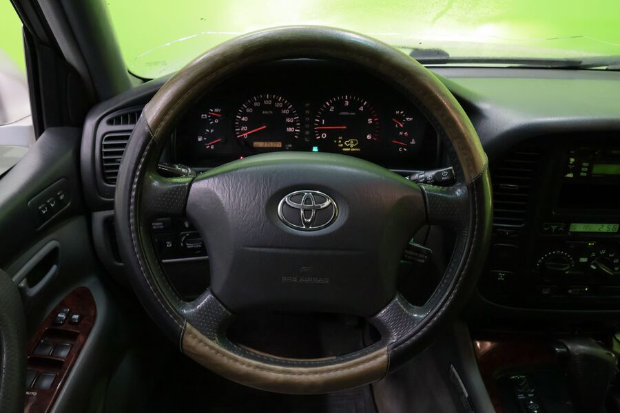 Toyota Land Cruiser vaihtoauto