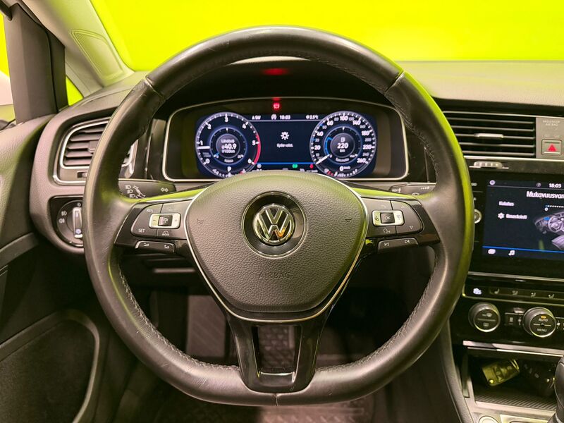 Volkswagen Golf vaihtoauto