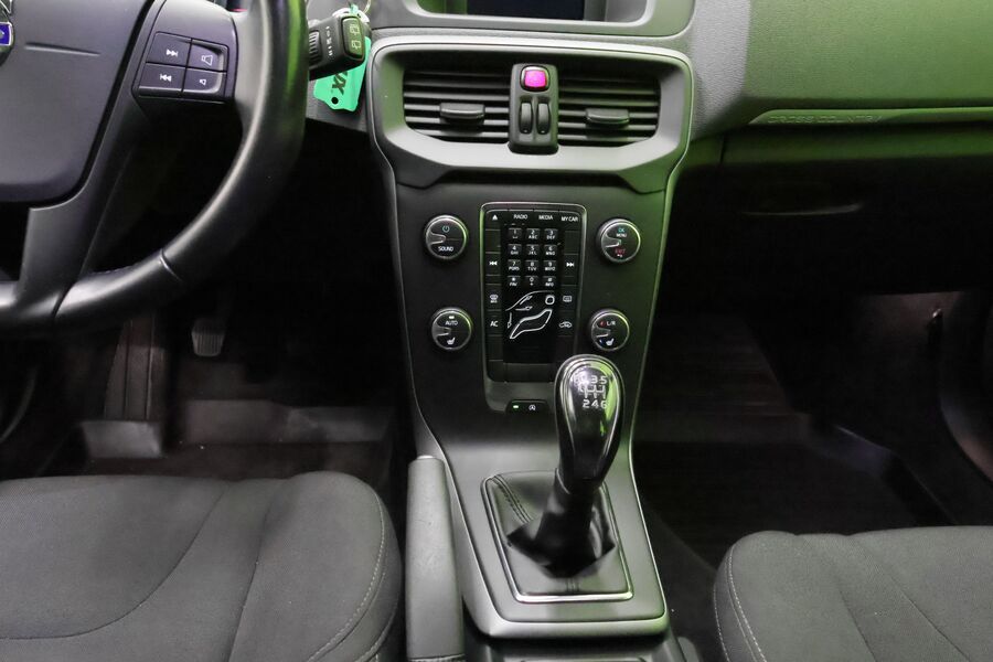 Volvo V40 Cross Country vaihtoauto