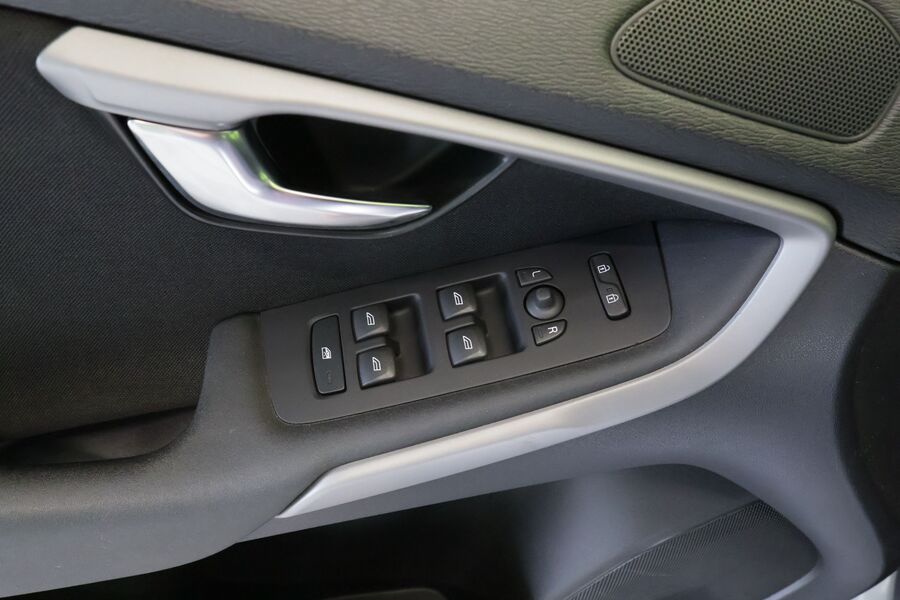 Volvo V40 Cross Country vaihtoauto