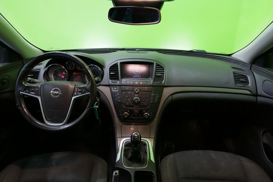 Opel Insignia vaihtoauto