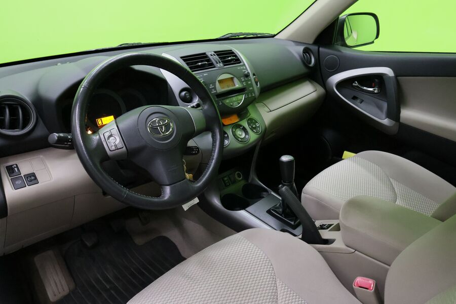 Toyota RAV4 vaihtoauto