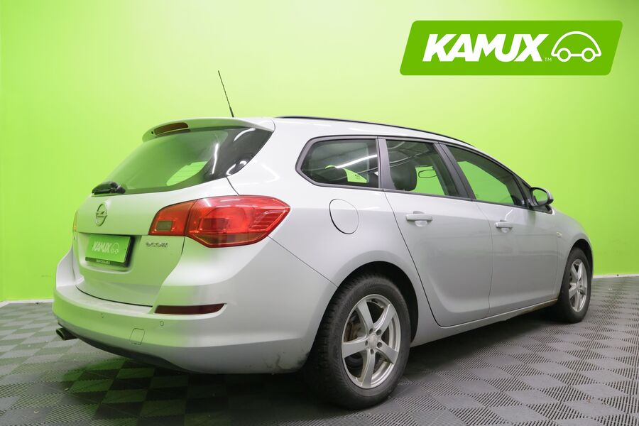 Opel Astra vaihtoauto