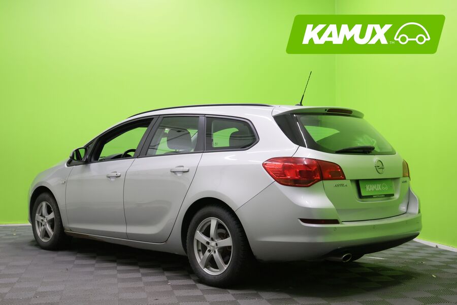 Opel Astra vaihtoauto