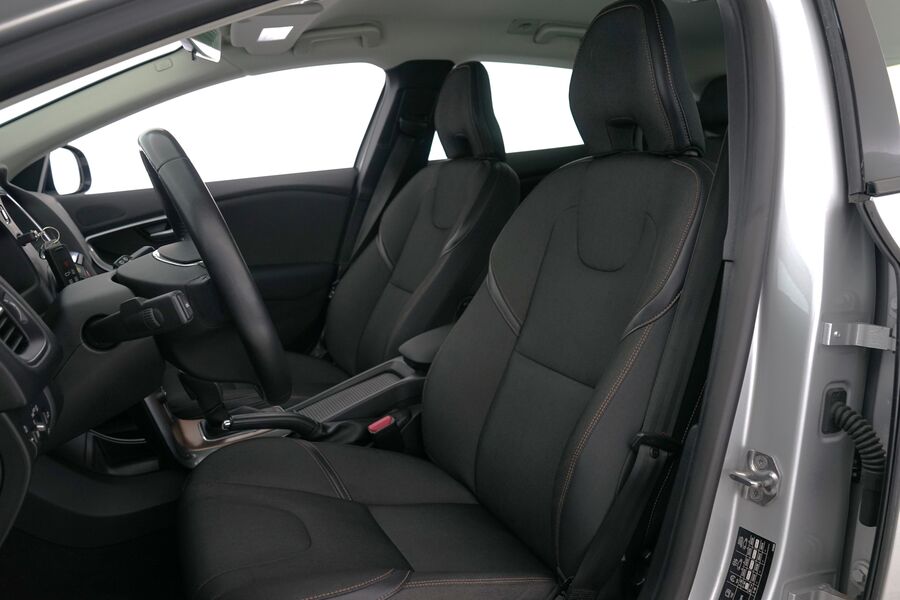 Volvo V40 Cross Country vaihtoauto