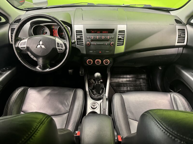 Mitsubishi Outlander vaihtoauto