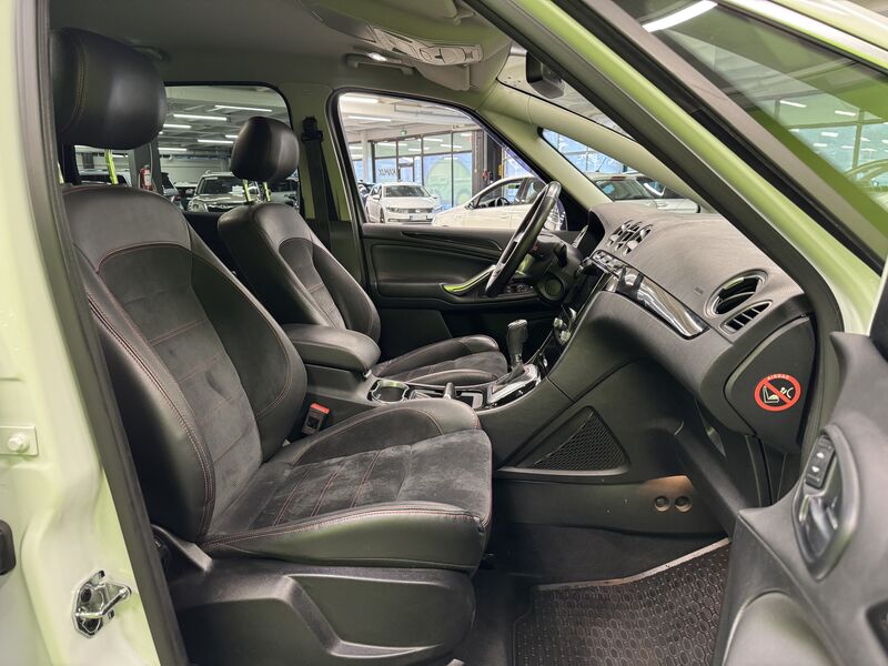 Ford S-MAX vaihtoauto