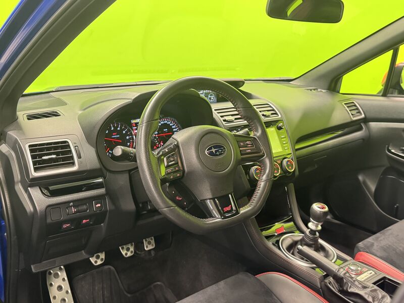 Subaru WRX STI vaihtoauto
