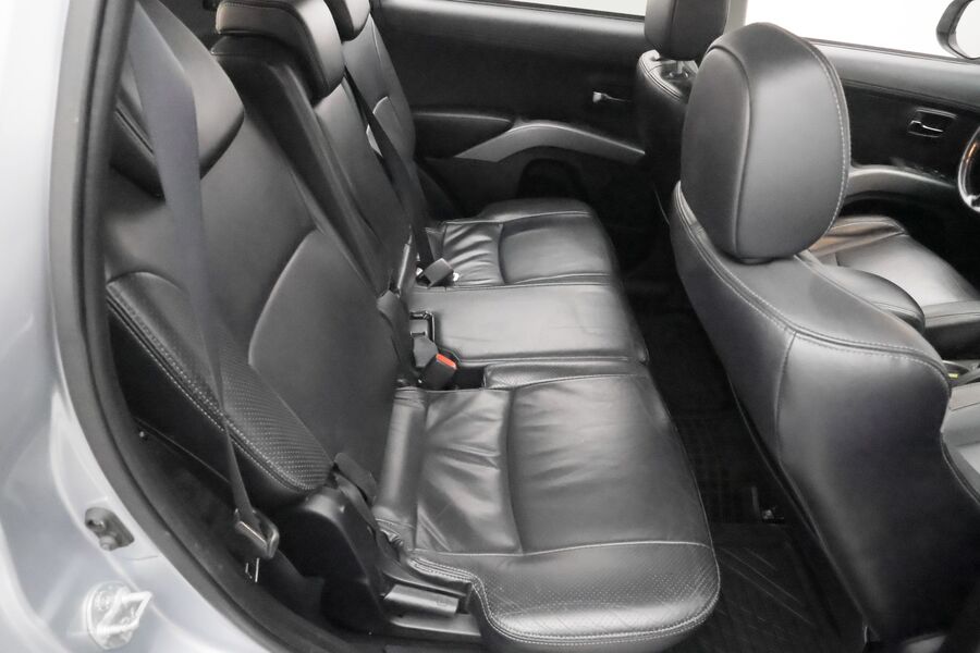 Mitsubishi Outlander vaihtoauto