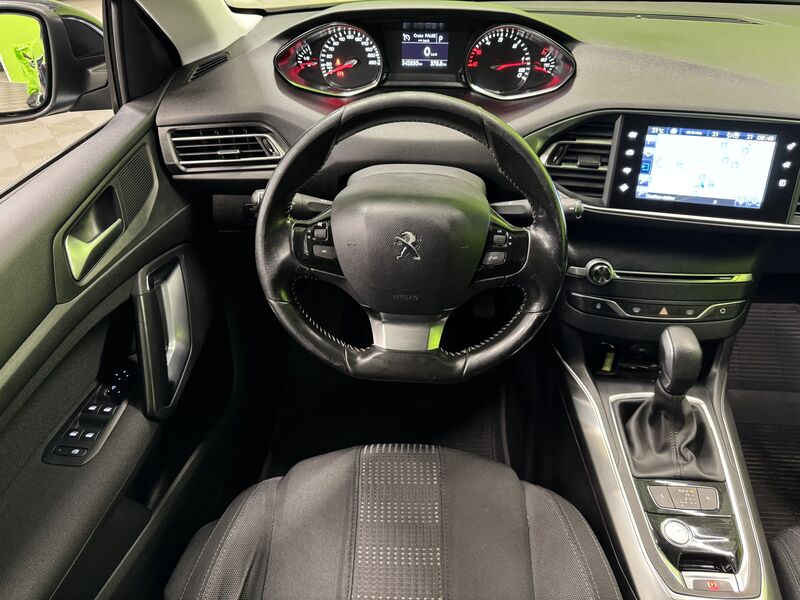 Peugeot 308 vaihtoauto