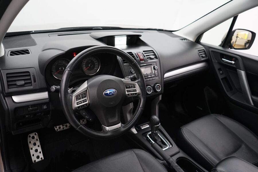 Subaru Forester vaihtoauto