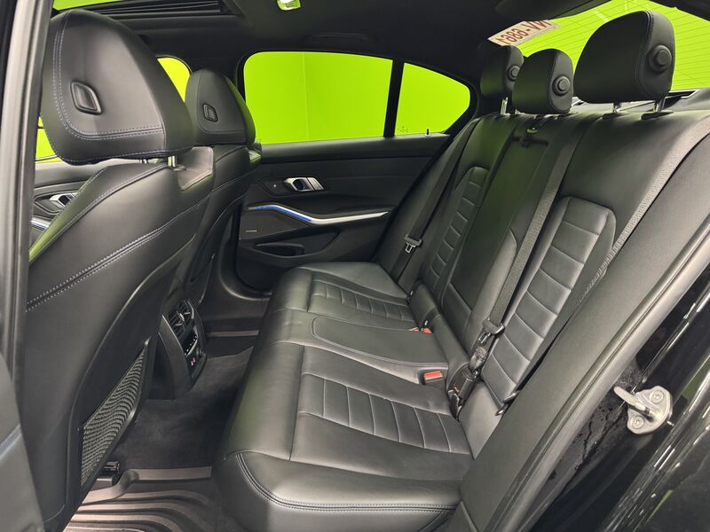 BMW 330 vaihtoauto