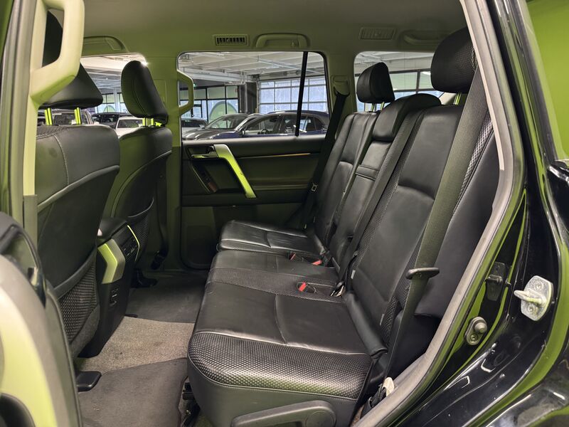 Toyota Land Cruiser vaihtoauto