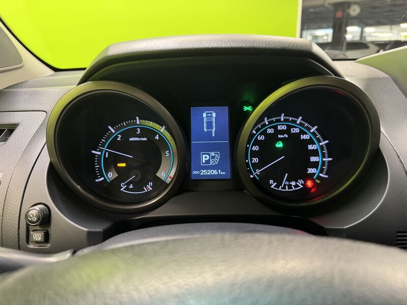 Toyota Land Cruiser vaihtoauto