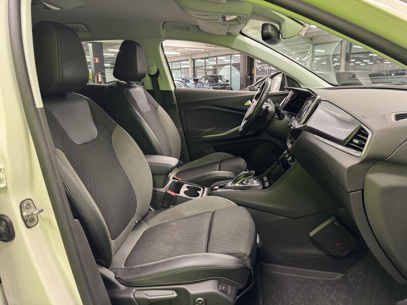 Opel Grandland vaihtoauto