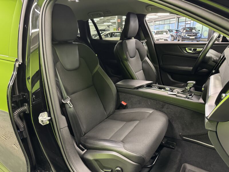 Volvo V60 Cross Country vaihtoauto