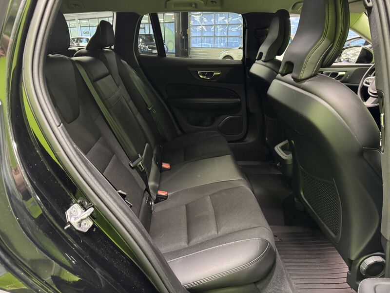 Volvo V60 Cross Country vaihtoauto