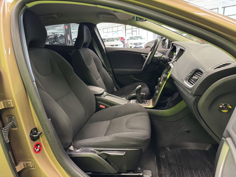 Volvo V40 vaihtoauto